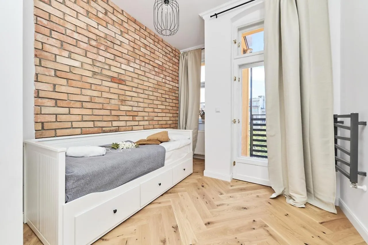 Family Apartment - 74M2 - Wapienna By Renters Wroclaw 0*,  Poland